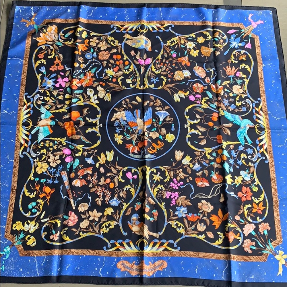 Hermès Scarf